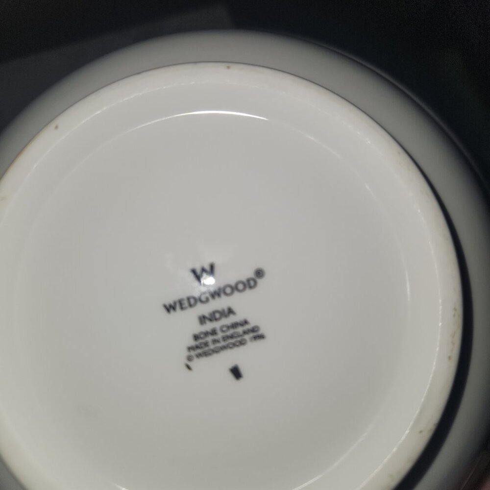 Wedgwood India 7.5 inch bowl - Bone China – Made in England - Picture 5 of 7